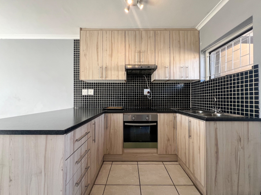 To Let 2 Bedroom Property for Rent in Windsor Park Western Cape